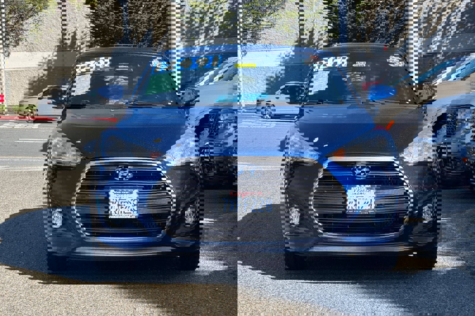 Used 2016 Hyundai Veloster Turbo FWD image 12