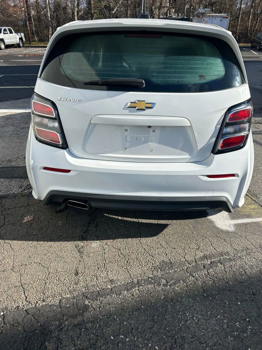 Used 2017 Chevrolet Sonic LT image 7