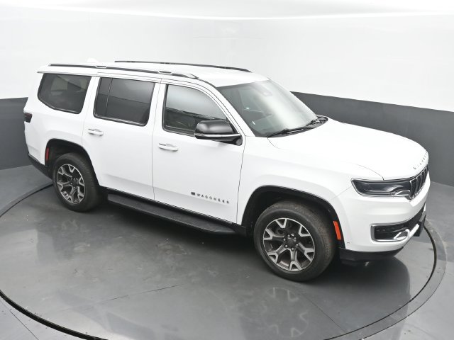 Used 2023 Jeep Wagoneer Series III w/ Preferred Equipment Group AWD/4WD image 44