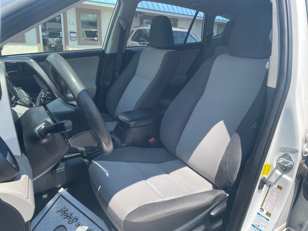 Used 2015 Toyota RAV4 LE image 23