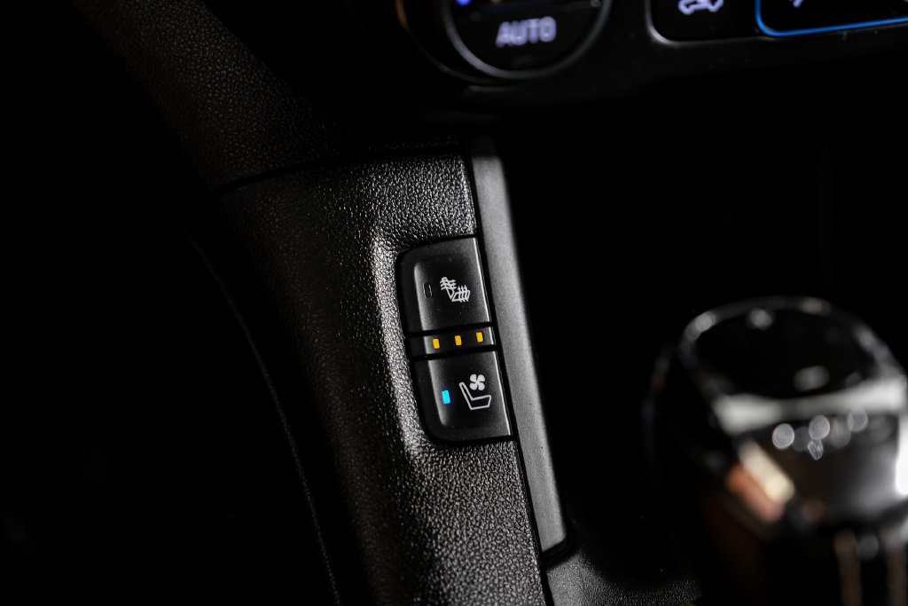 Used 2019 GMC Acadia Denali AWD/4WD image 20