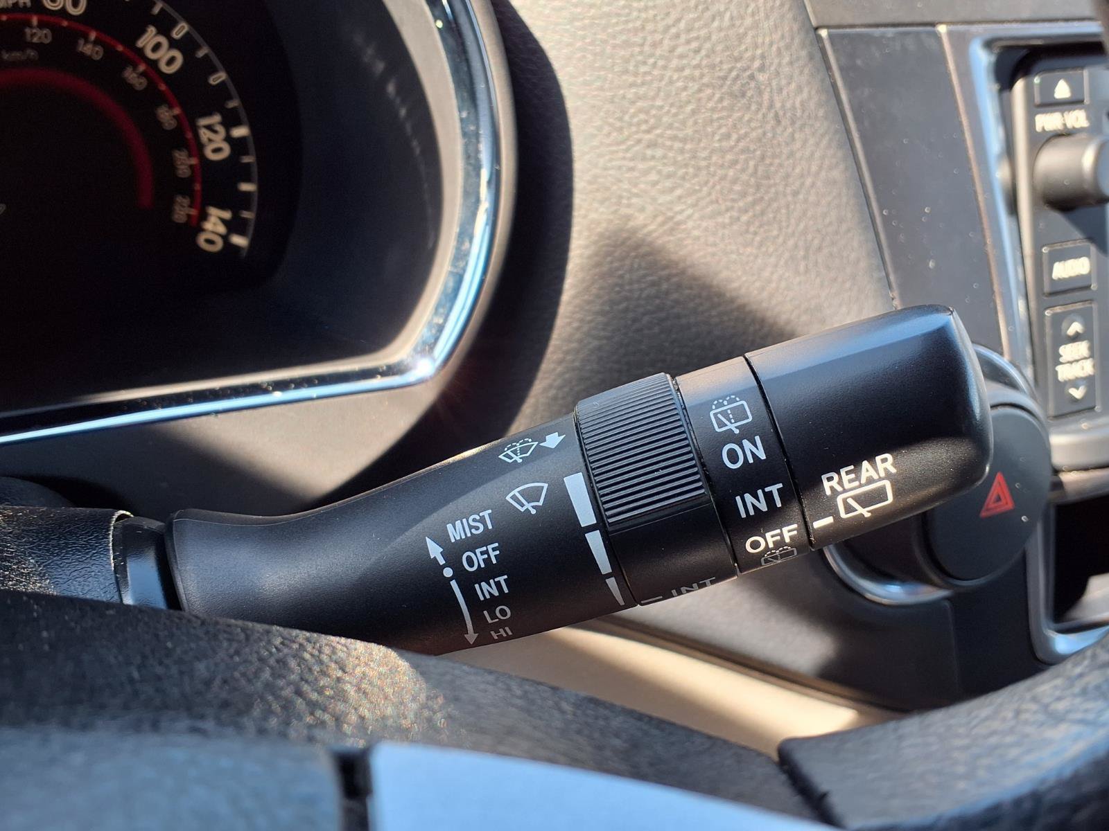 Used 2013 Toyota Highlander FWD w/ Cold Weather Pkg image 19