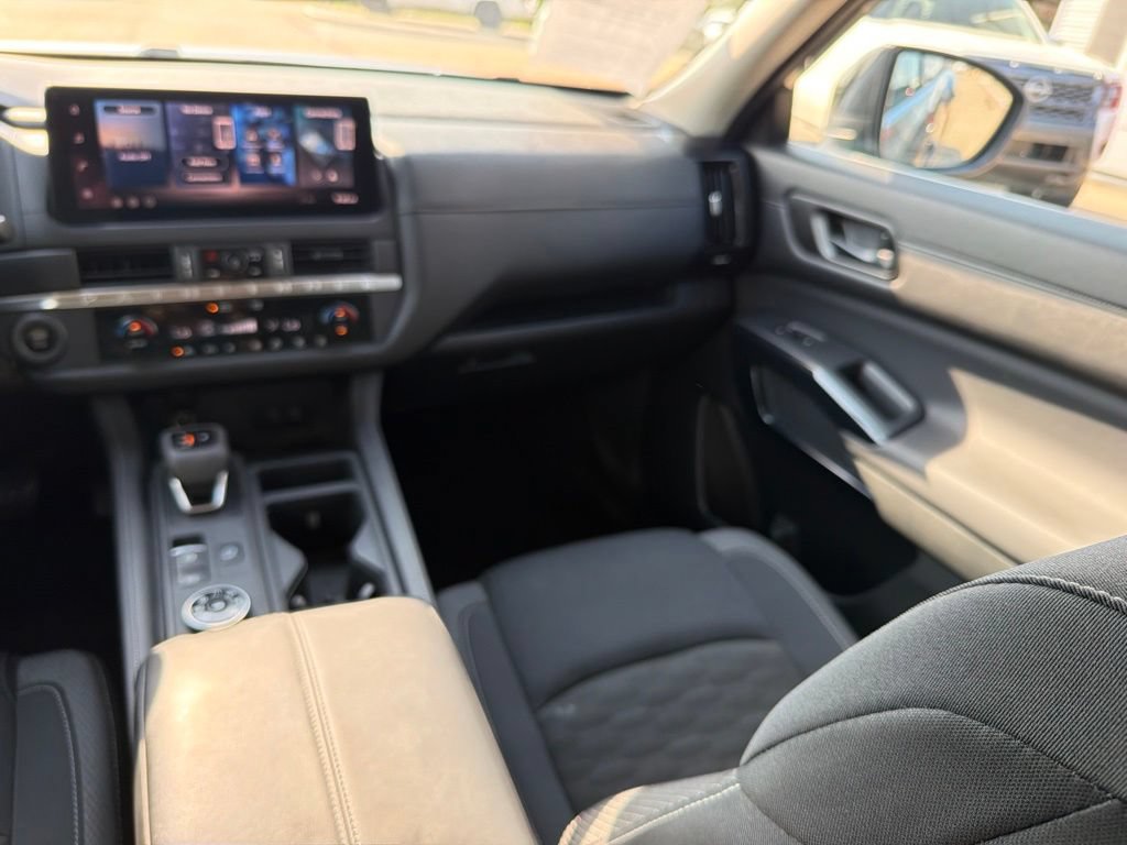 Used 2026 Nissan Pathfinder S AWD/4WD image 19