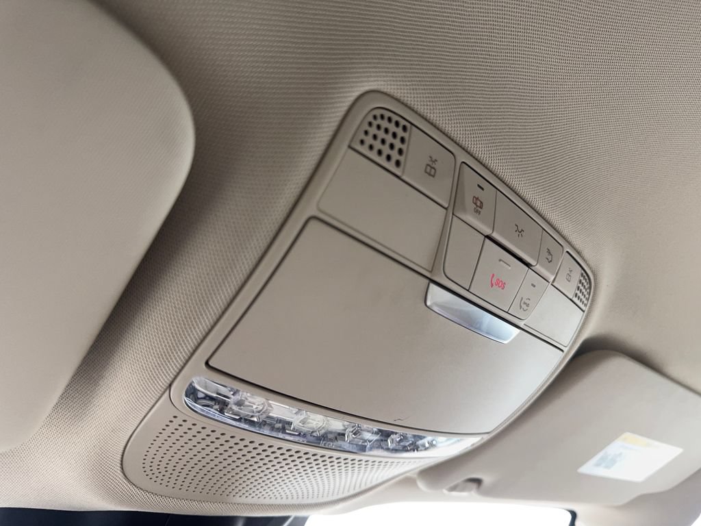 Used 2022 Mercedes-Benz GLC 300 w/ Premium Package Lite image 73