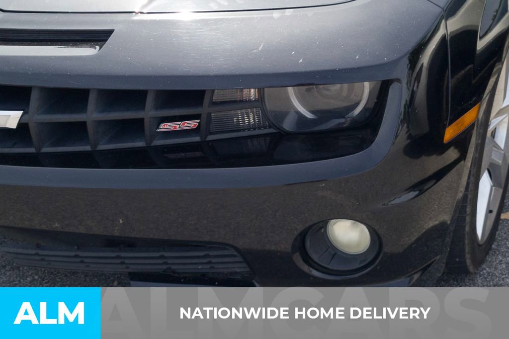 Used 2010 Chevrolet Camaro SS w/ RS Package RWD image 4