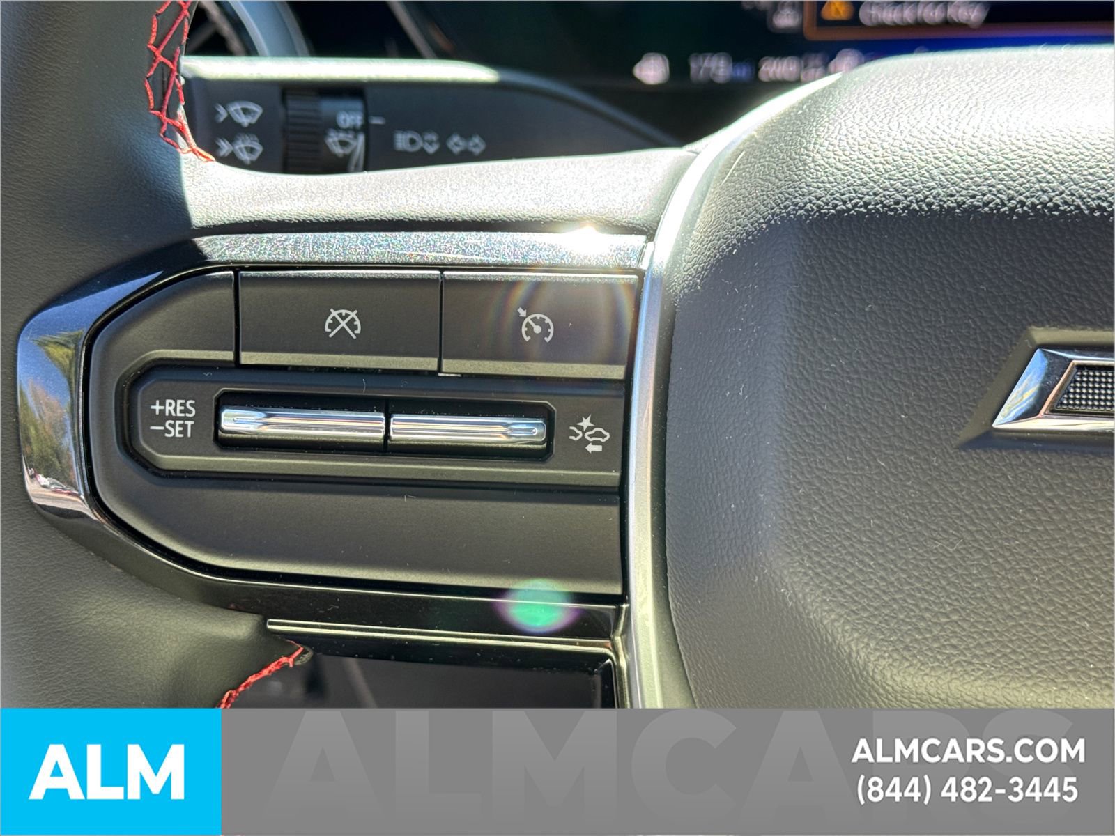 Used 2025 Chevrolet Colorado Z71 w/ Technology Package image 29