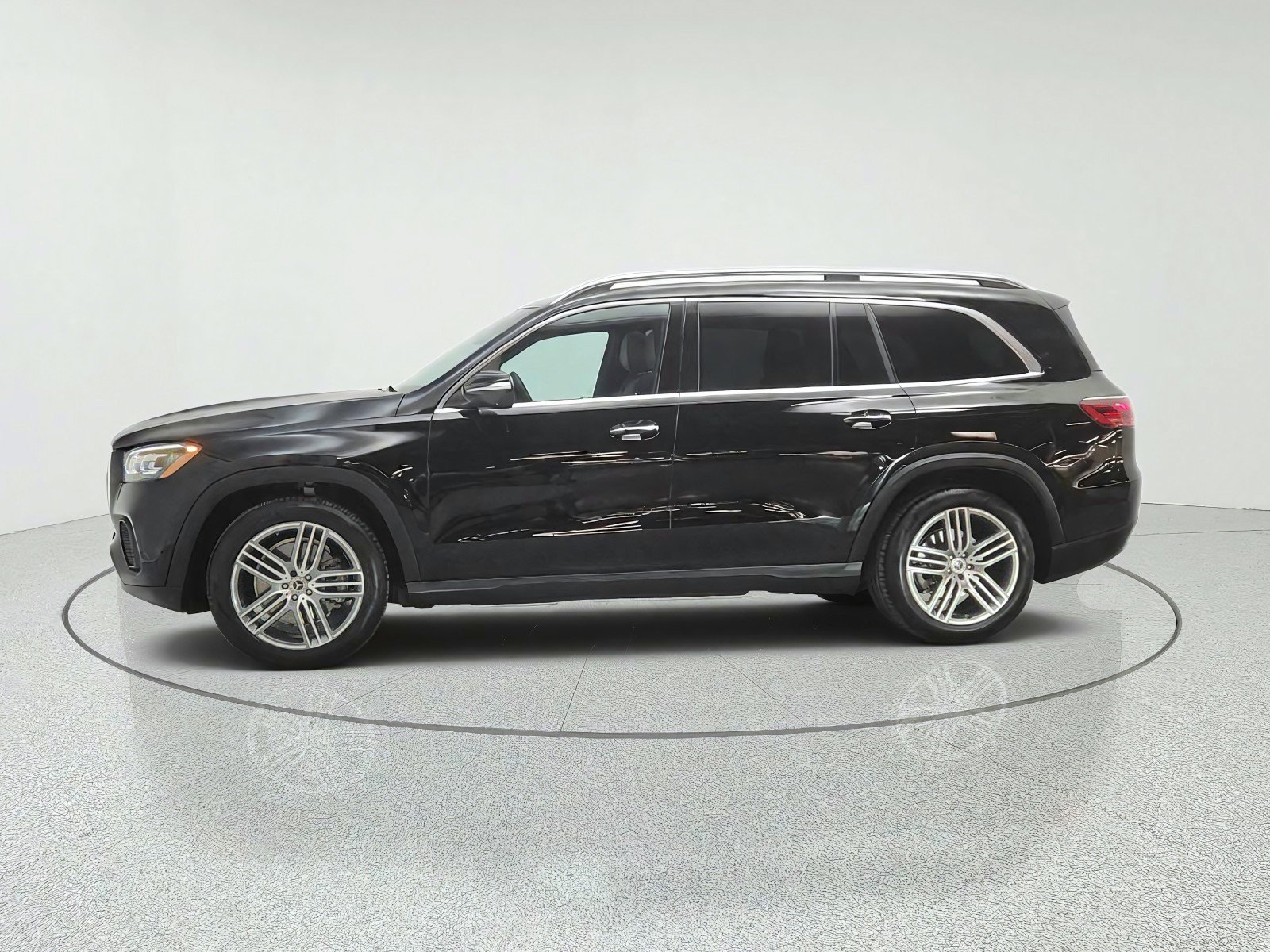 Certified 2024 Mercedes-Benz GLS 450 4MATIC image 8
