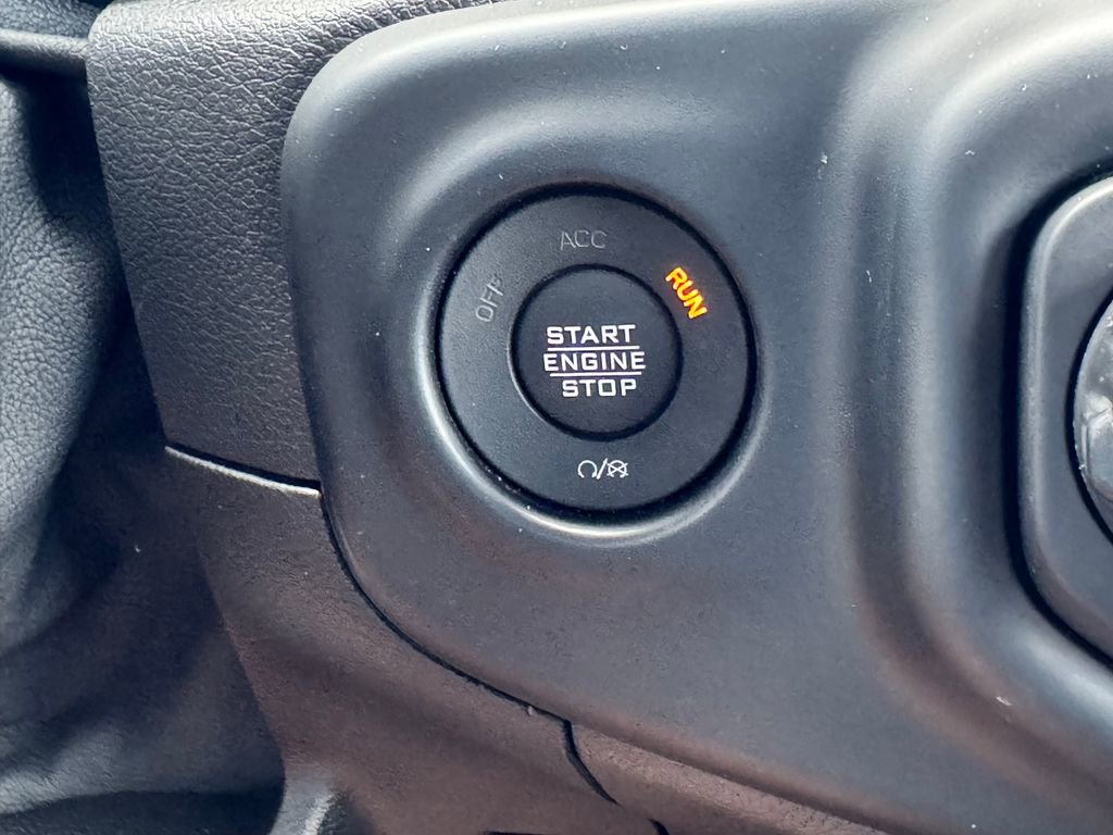 Used 2021 Jeep Wrangler Unlimited Sport image 25