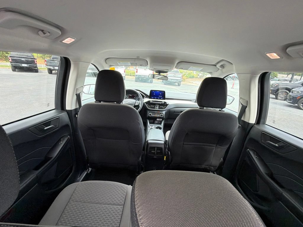 Used 2022 Ford Escape SE w/ SE Sport Appearance Package AWD/4WD image 17