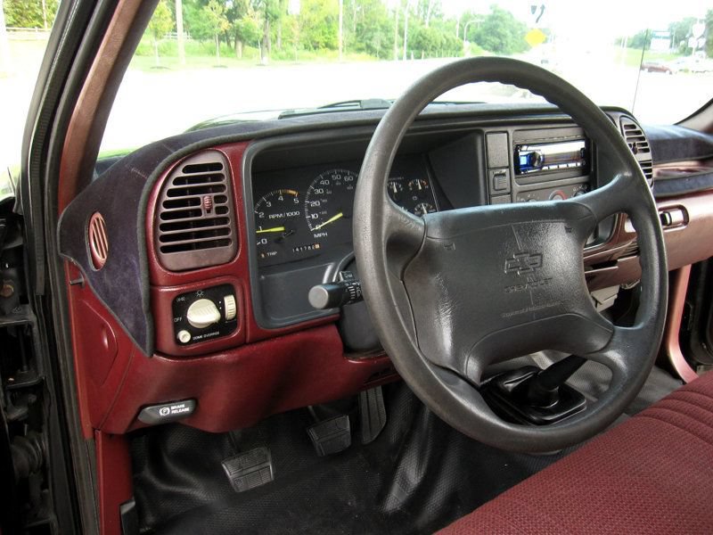 Used 1995 Chevrolet Silverado 1500 2WD Regular Cab image 21