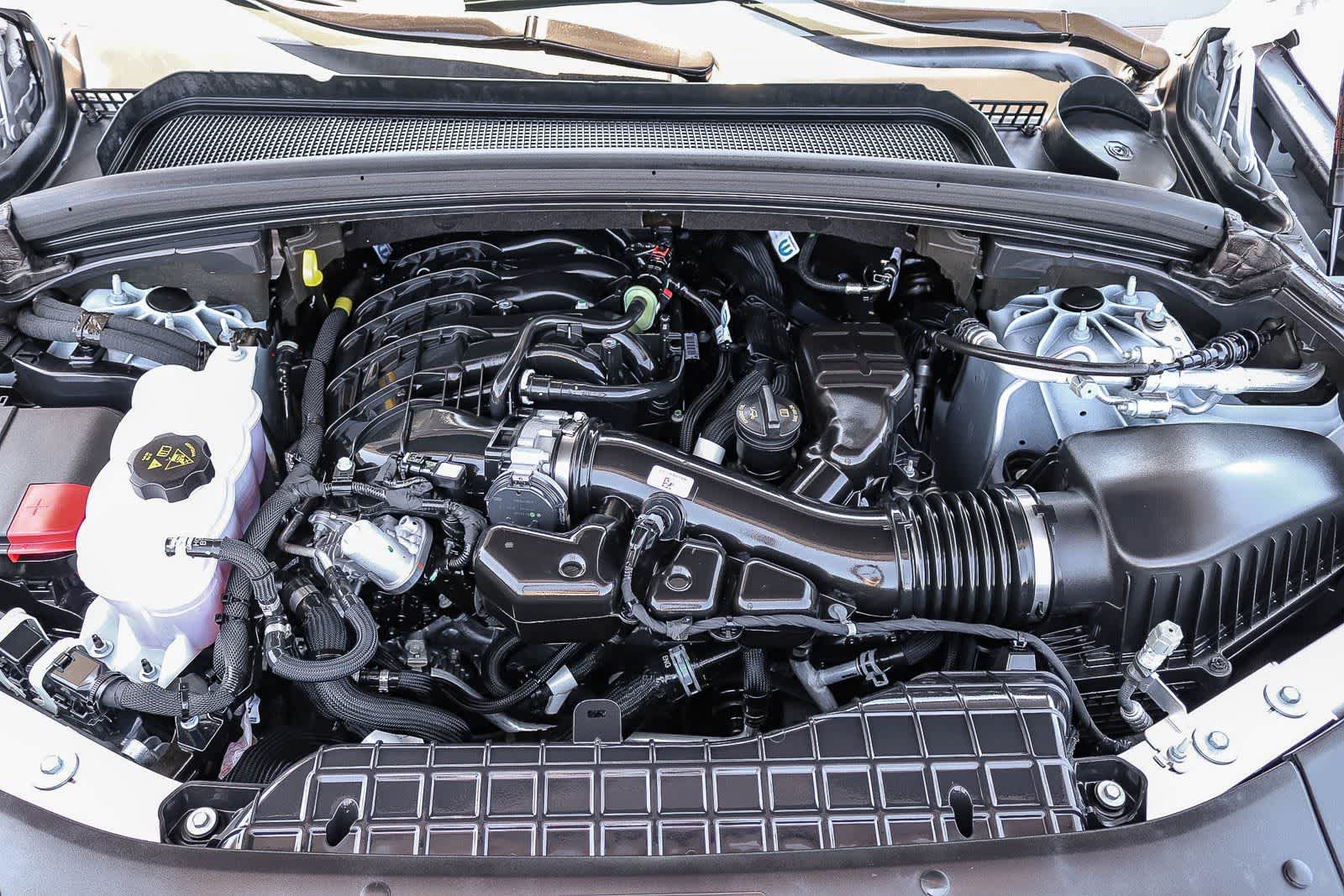 Used 2025 Jeep Grand Cherokee Laredo X RWD image 28