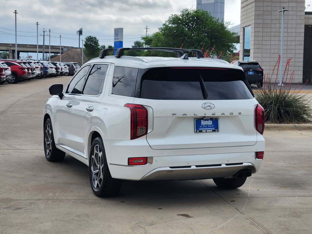 Used 2022 Hyundai Palisade Calligraphy FWD image 7
