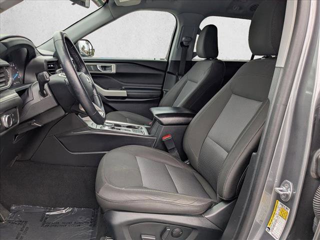 Used 2022 Ford Explorer XLT image 15