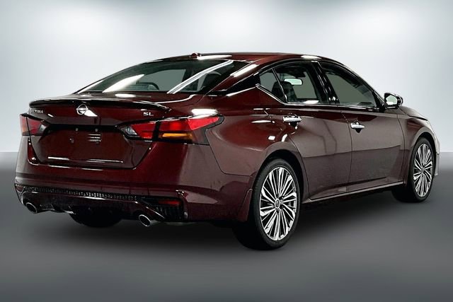 Used 2024 Nissan Altima 2.5 SL FWD image 8