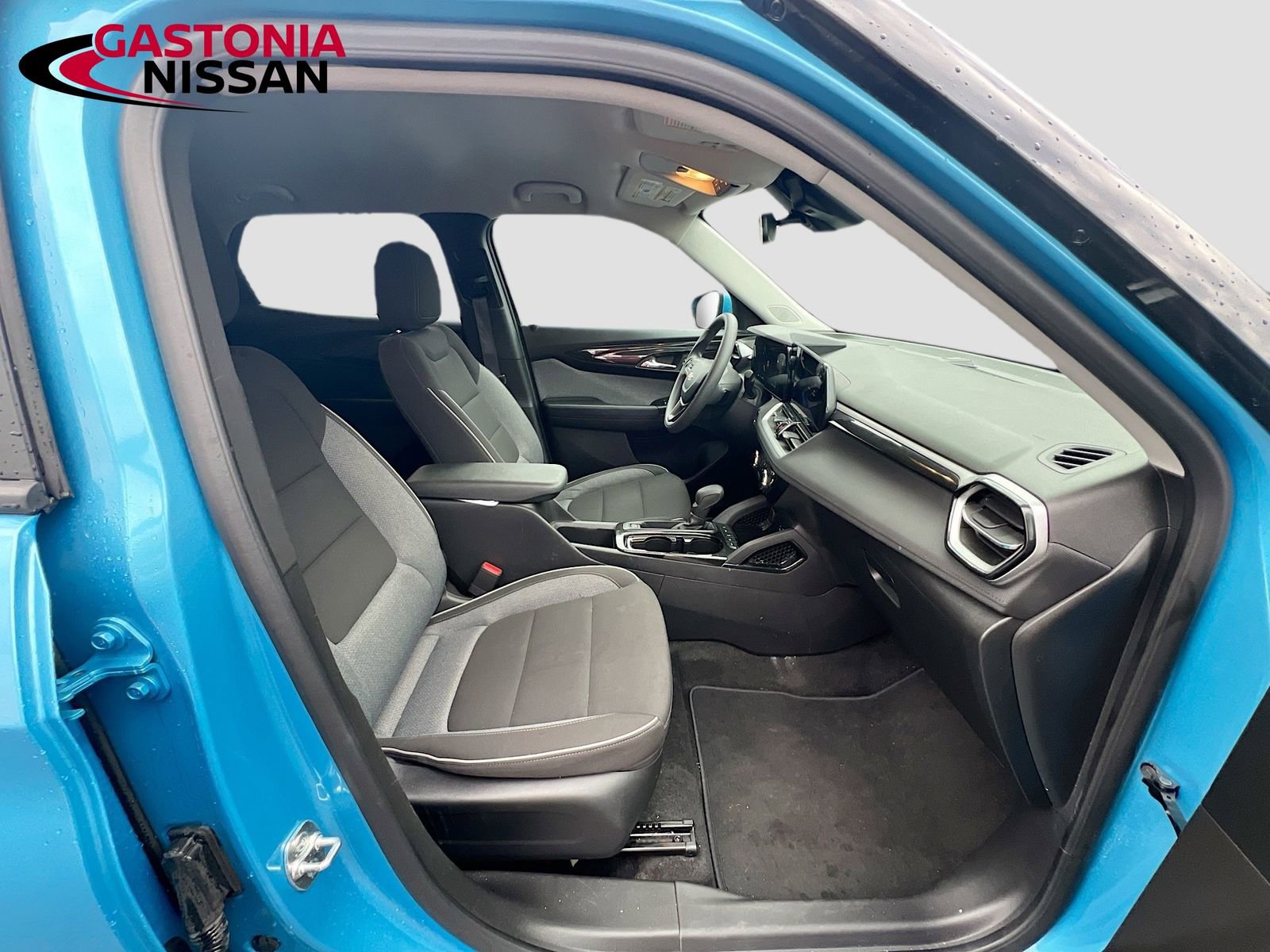 Used 2025 Chevrolet TrailBlazer LT image 32