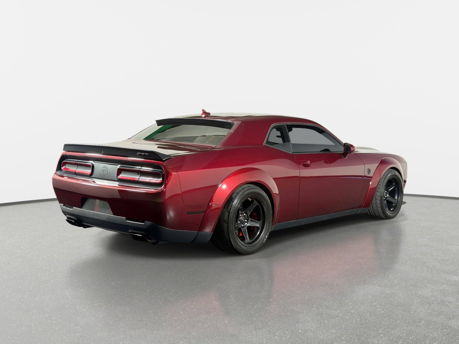Used 2018 Dodge Challenger SRT Hellcat RWD image 3