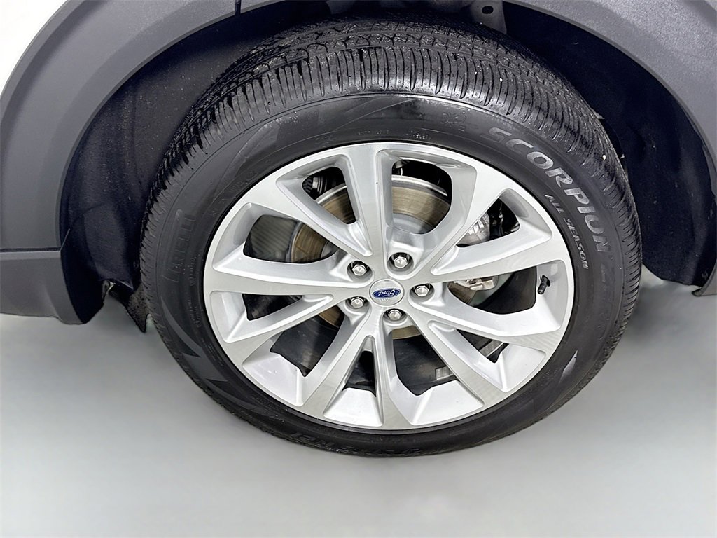 Used 2022 Ford Explorer Platinum w/ Equipment Group 601A image 25