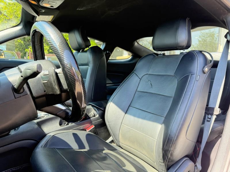 Used 2016 Ford Mustang Premium RWD image 12