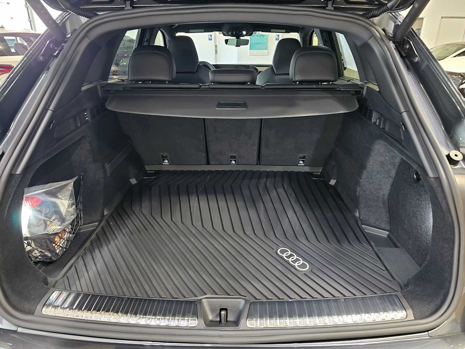 New 2026 Audi SQ5 Prestige AWD/4WD image 16