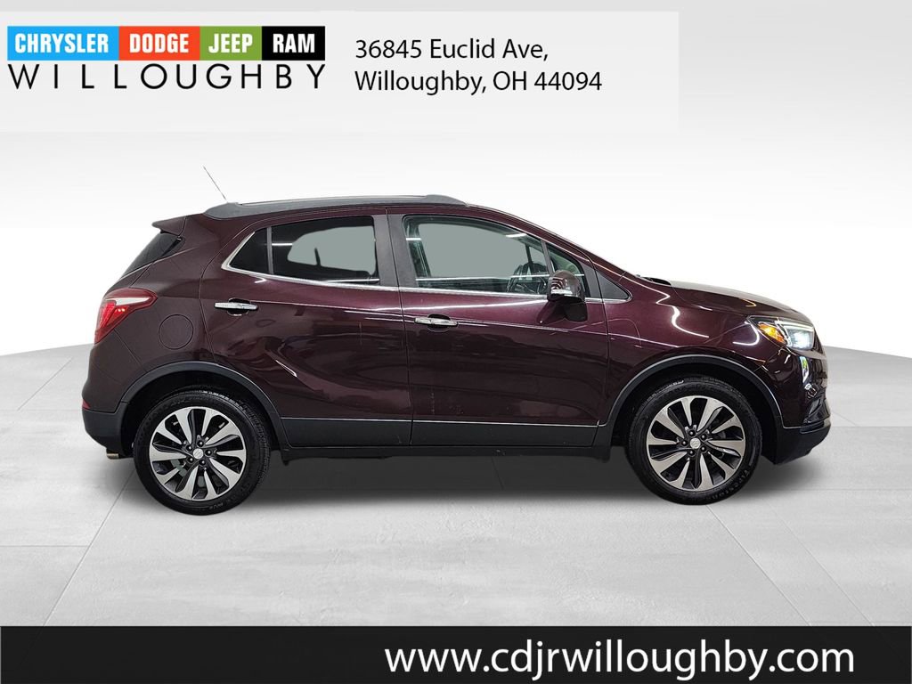 Used 2018 Buick Encore Essence FWD image 4