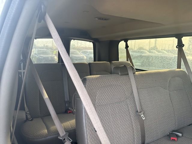 Used 2017 Chevrolet Express 3500 LT w/ LT Preferred Equipment Group RWD image 6