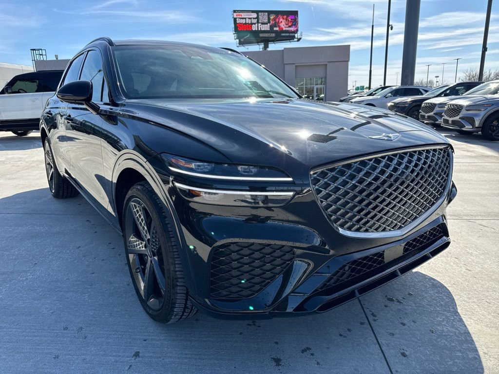 Used 2025 Genesis GV70 3.5T Sport w/ Sport Prestige Package image 3