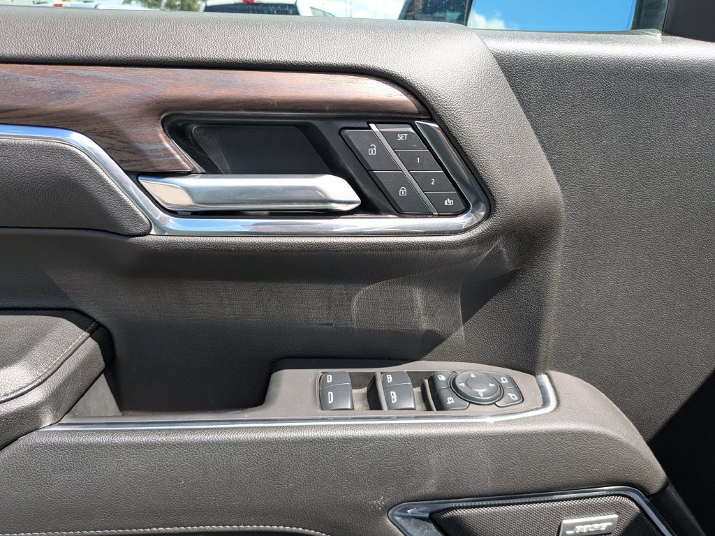 Used 2025 GMC Sierra 1500 SLT w/ SLT Premium Plus Package AWD/4WD image 22