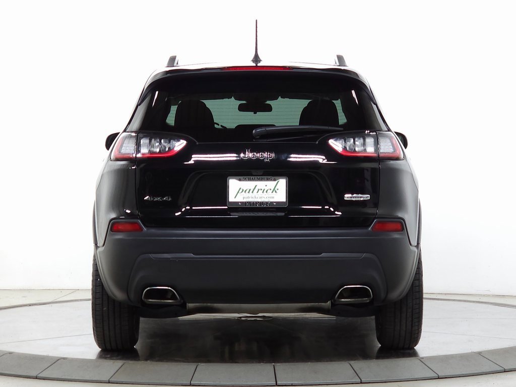 Used 2019 Jeep Cherokee Latitude w/ Popular Appearance Group image 8