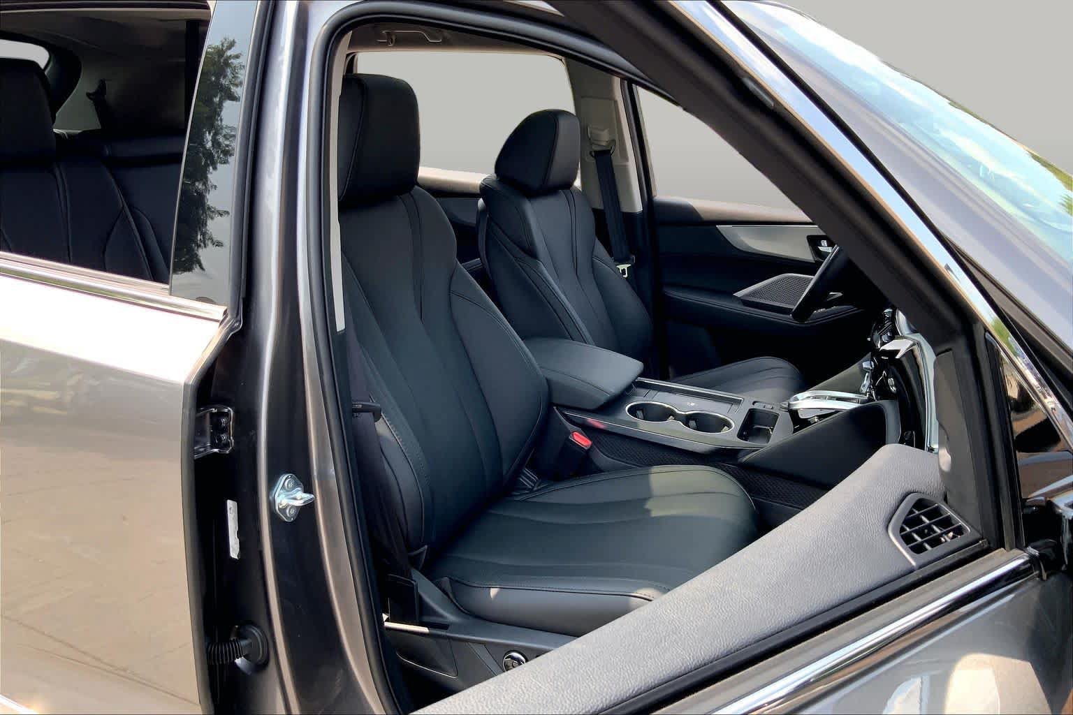 Used 2026 Acura MDX SH-AWD image 9