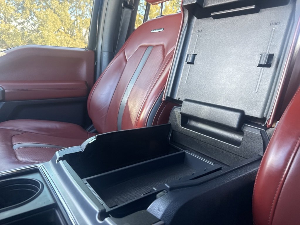 Used 2022 Ford F350 Platinum w/ FX4 Off-Road Package image 29