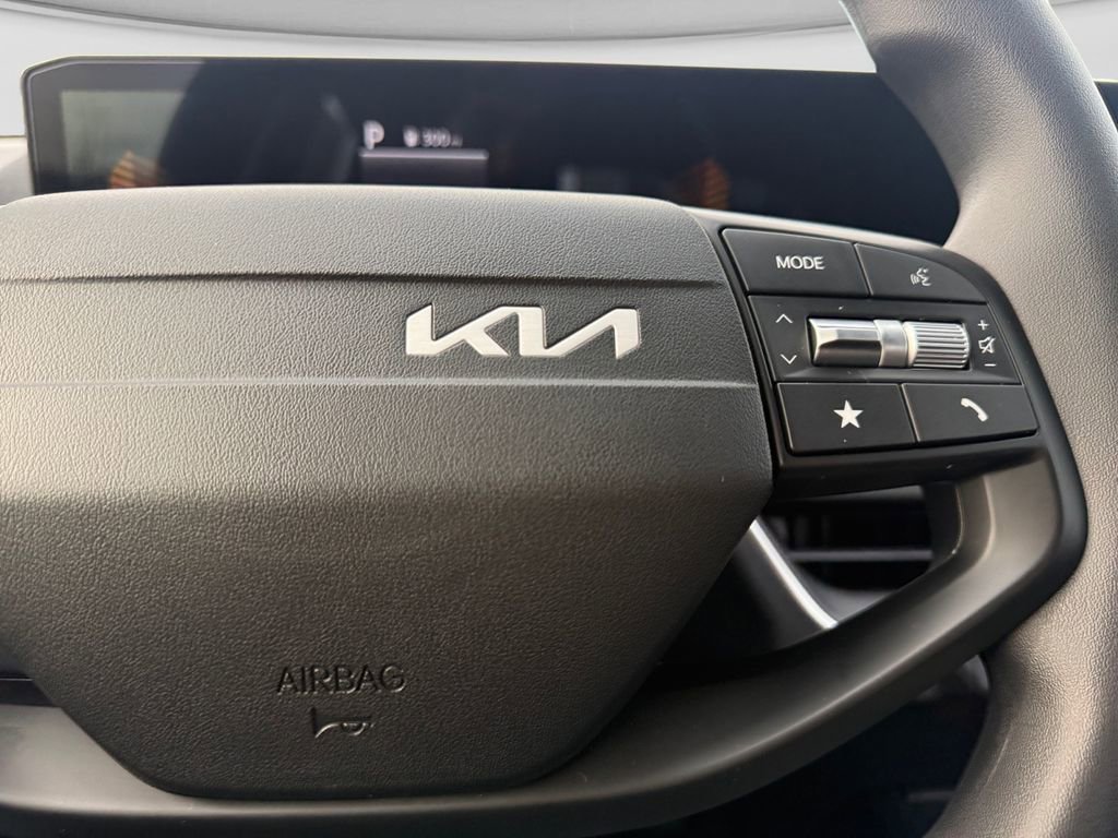 New 2026 Kia K4 LXS image 26