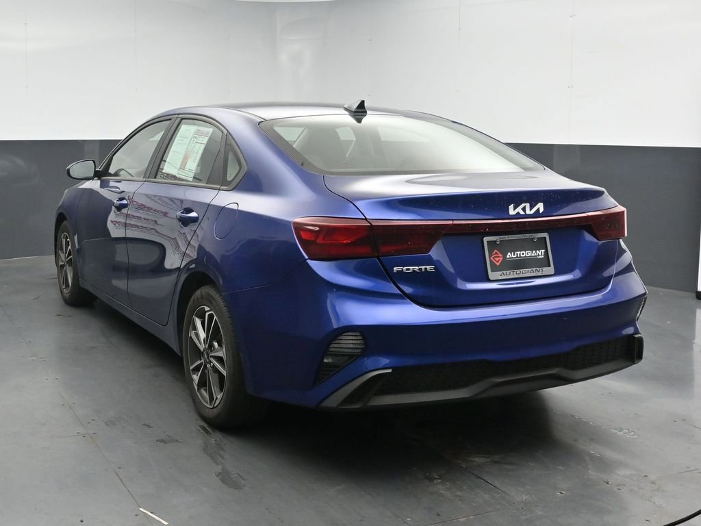 Used 2022 Kia Forte LXS image 6