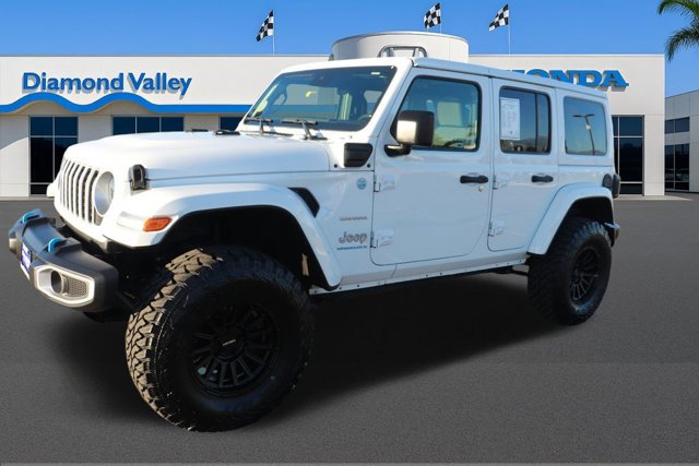 Used 2024 Jeep Wrangler Sahara image 3