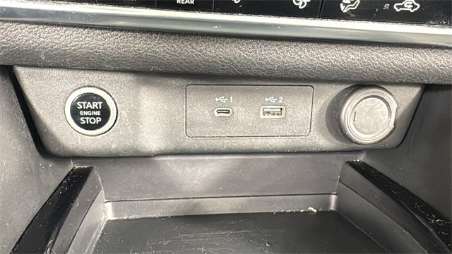 Used 2023 Nissan Rogue SV image 27