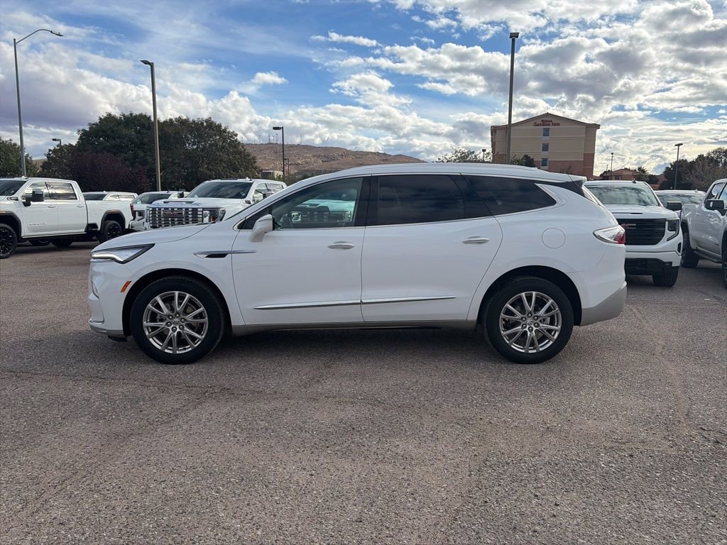 Used 2024 Buick Enclave Essence w/ Experience Buick Package image 2