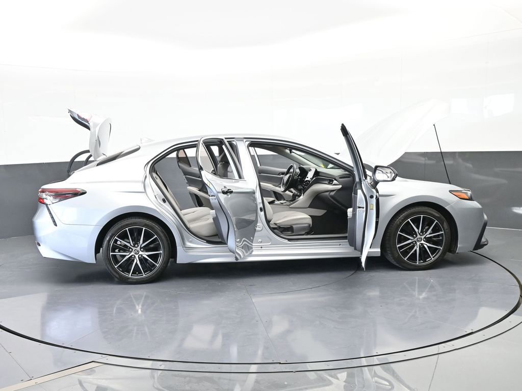 Used 2022 Toyota Camry SE image 71
