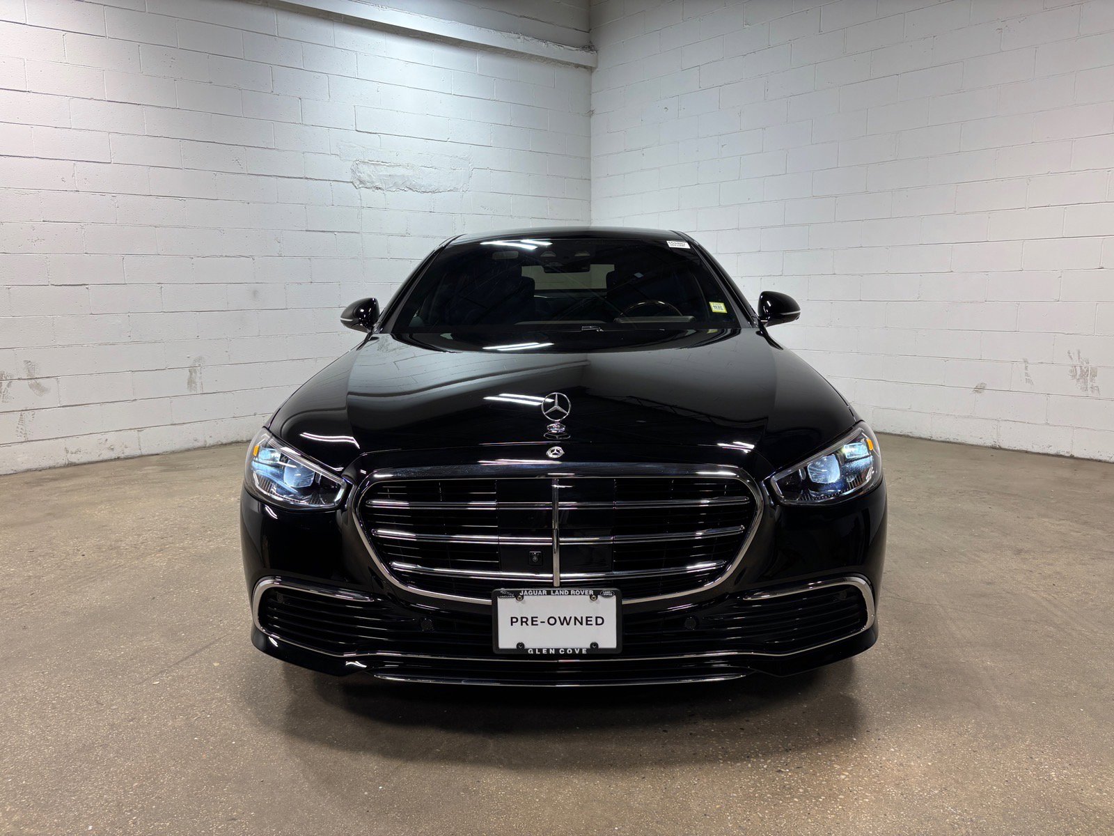 Used 2024 Mercedes-Benz S 580 4MATIC Sedan image 3