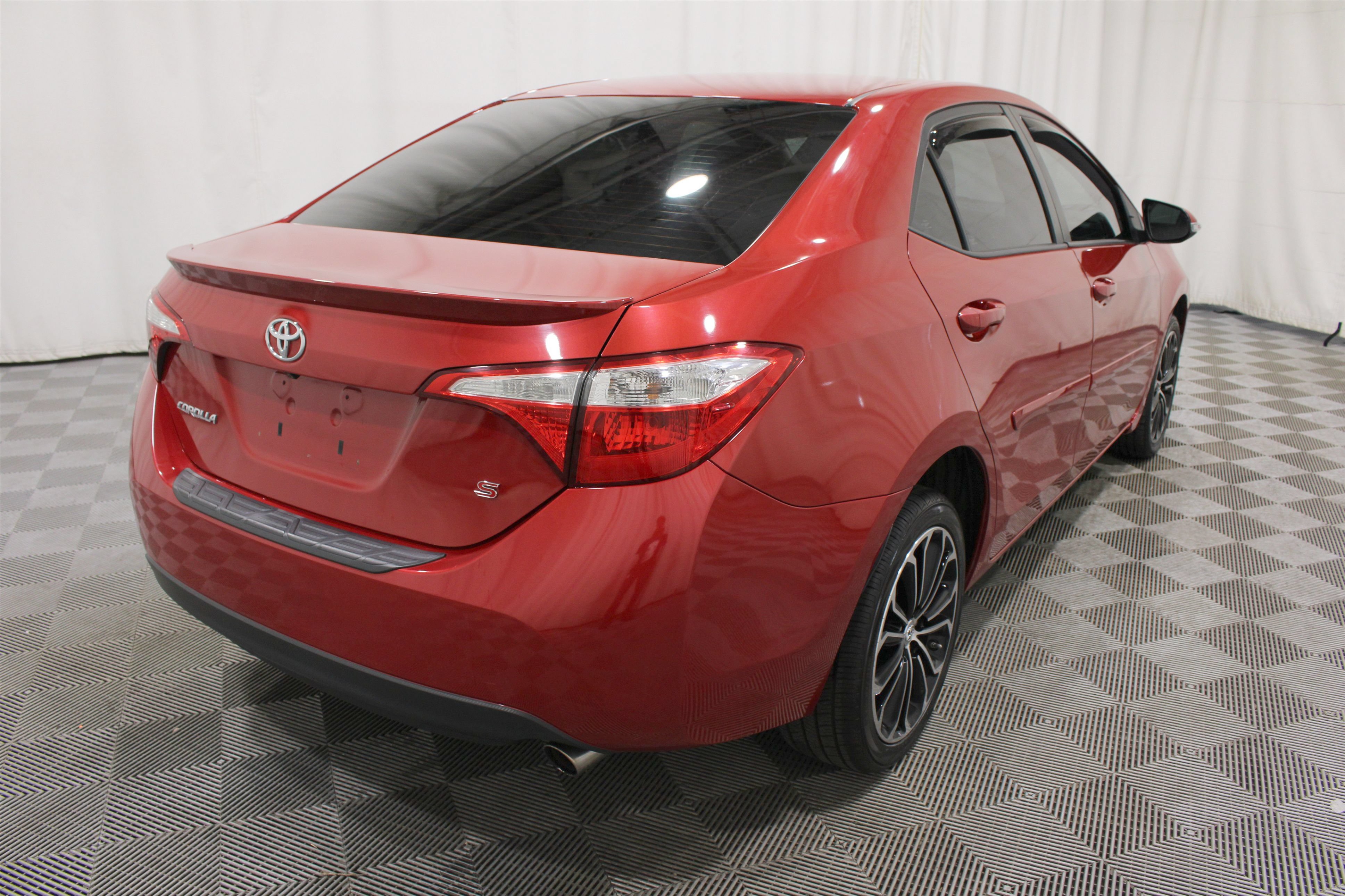Used 2015 Toyota Corolla S w/ Body Protection Package #1 FWD image 29
