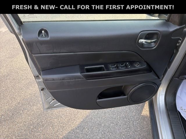 Used 2016 Jeep Patriot High Altitude image 14