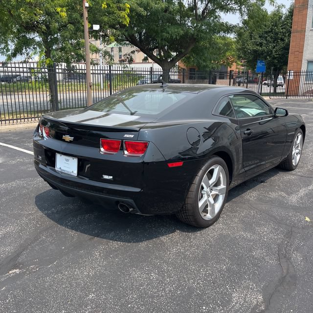 Used 2010 Chevrolet Camaro SS w/ RS Package RWD image 15