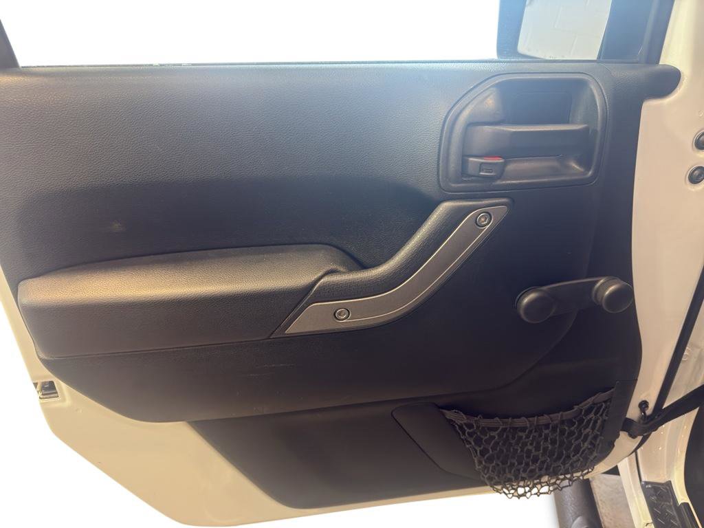 Used 2018 Jeep Wrangler Sport image 14