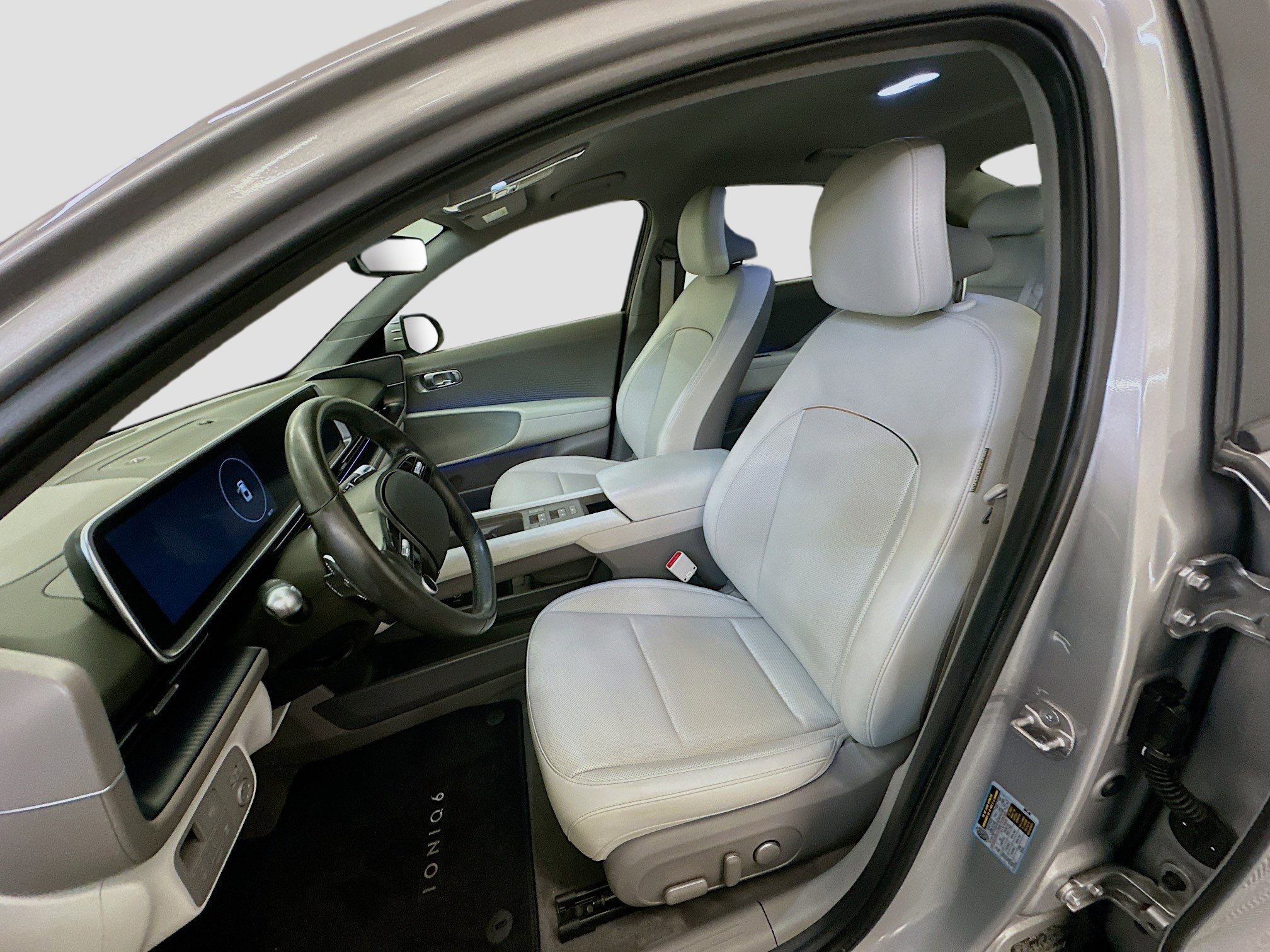 Used 2024 Hyundai Ioniq 6 SEL image 13