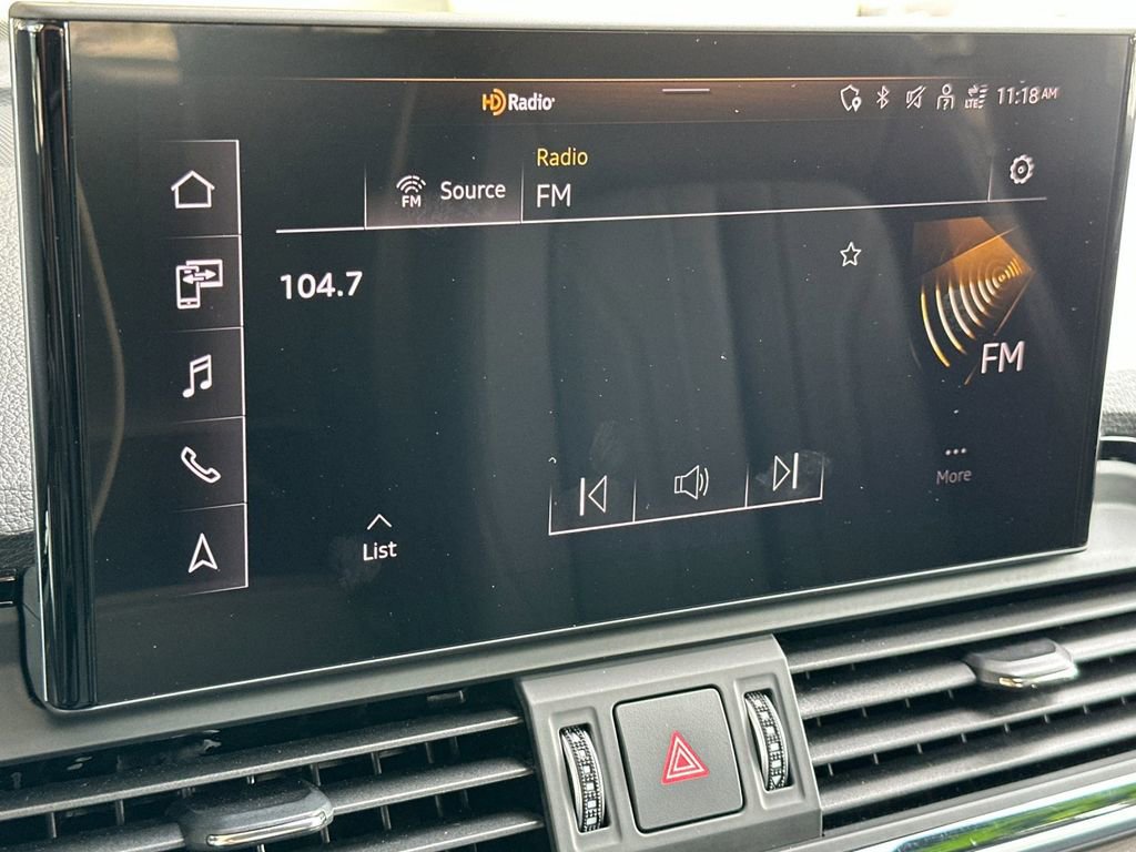 Used 2022 Audi Q5 2.0T Premium w/ Convenience Package image 17