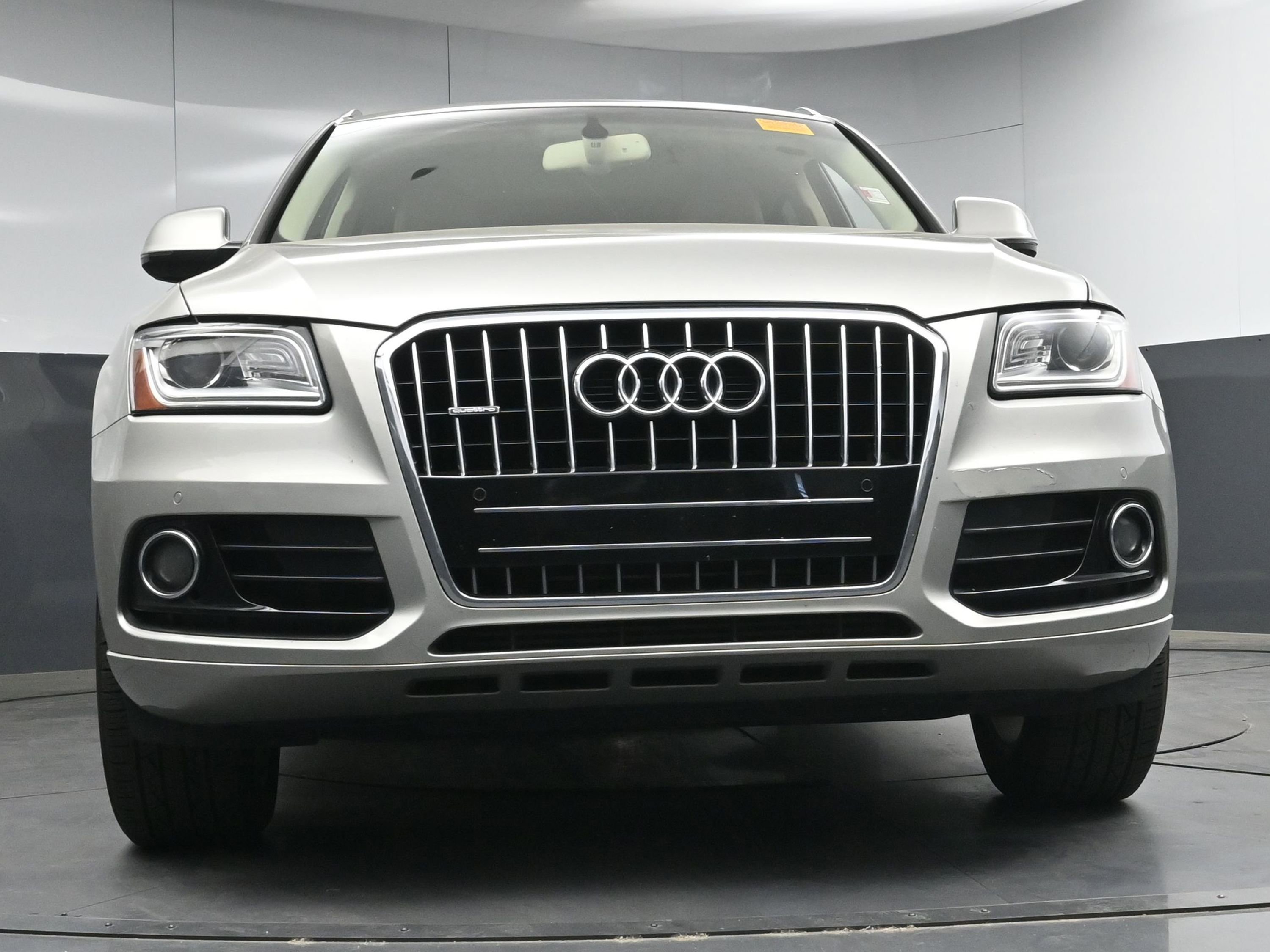 Used 2016 Audi Q5 2.0T Premium Plus w/ Technology Package image 22