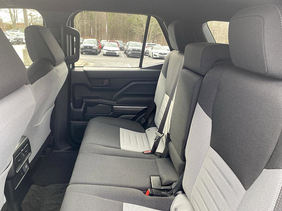 Certified 2025 Toyota 4Runner TRD Off-Road image 12