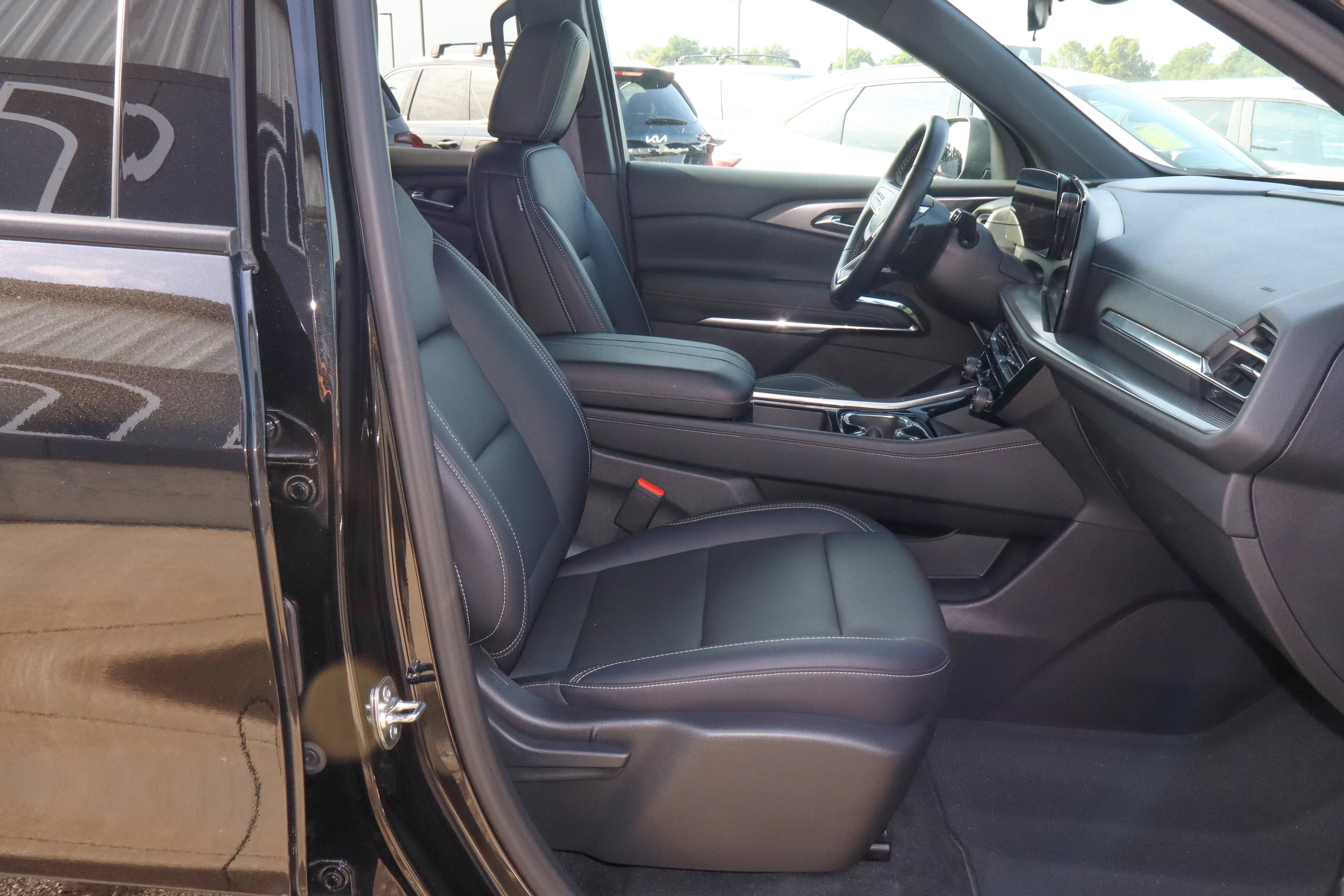 Used 2026 Chevrolet Traverse LT AWD/4WD image 26