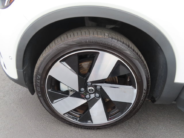 Used 2023 Volvo C40 P8 Recharge Ultimate AWD/4WD image 8