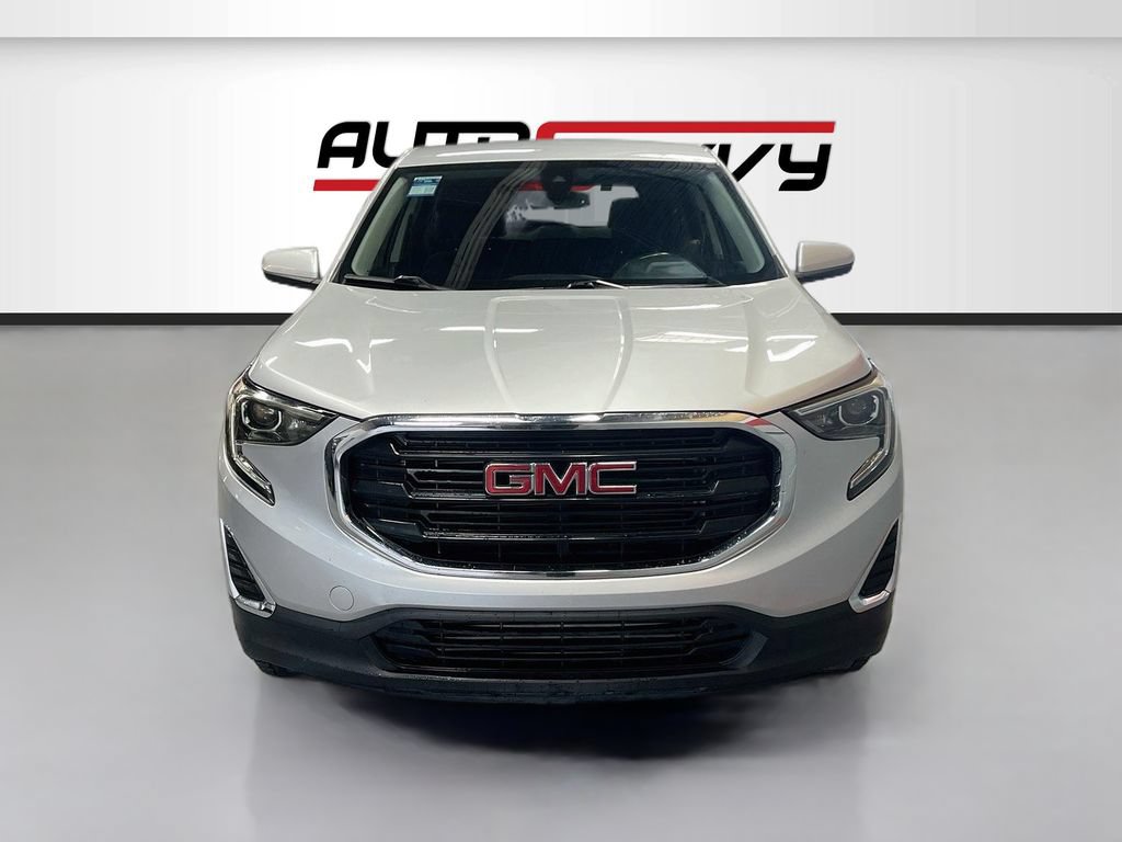 Used 2020 GMC Terrain SLE AWD/4WD image 2