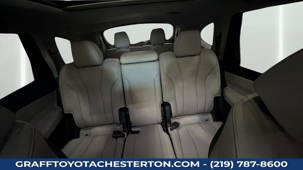 Used 2025 Acura MDX w/ Technology Package AWD/4WD image 24