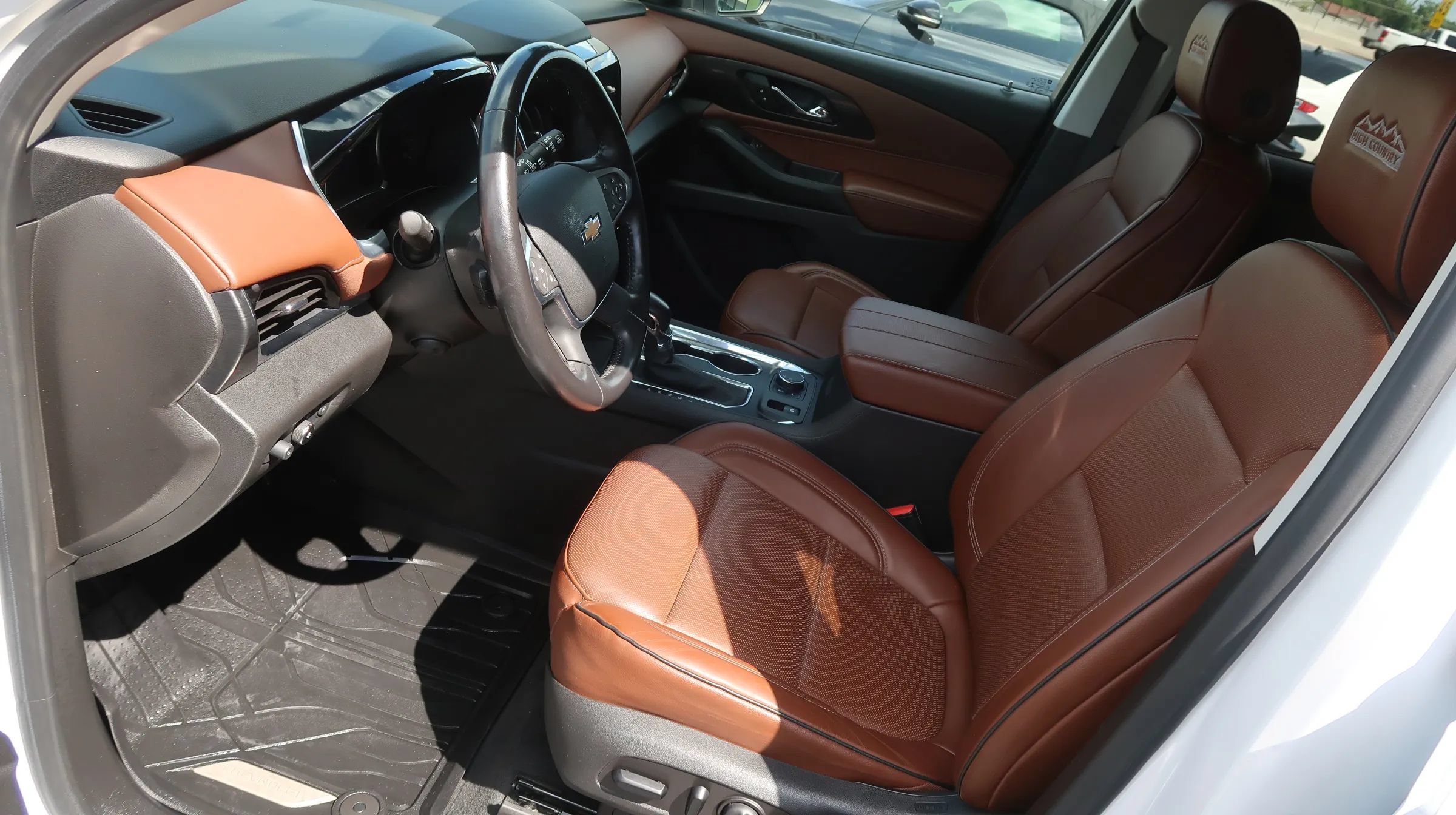Used 2021 Chevrolet Traverse High Country FWD image 17